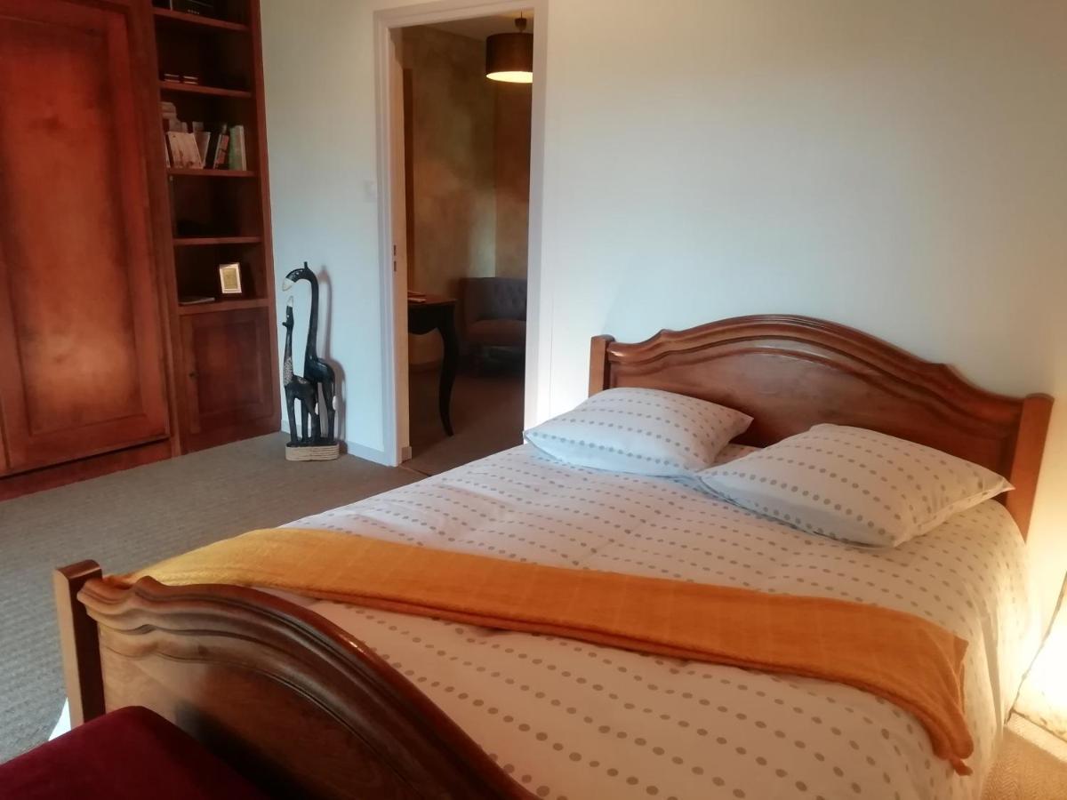 Chez Sophie Et Gilles Panzió Monistrol-sur-Loire Kültér fotó
