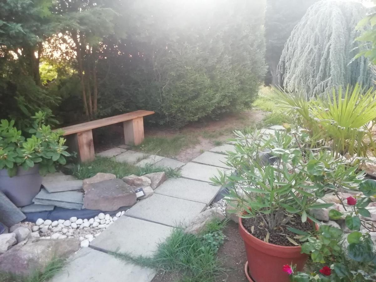 Chez Sophie Et Gilles Panzió Monistrol-sur-Loire Kültér fotó