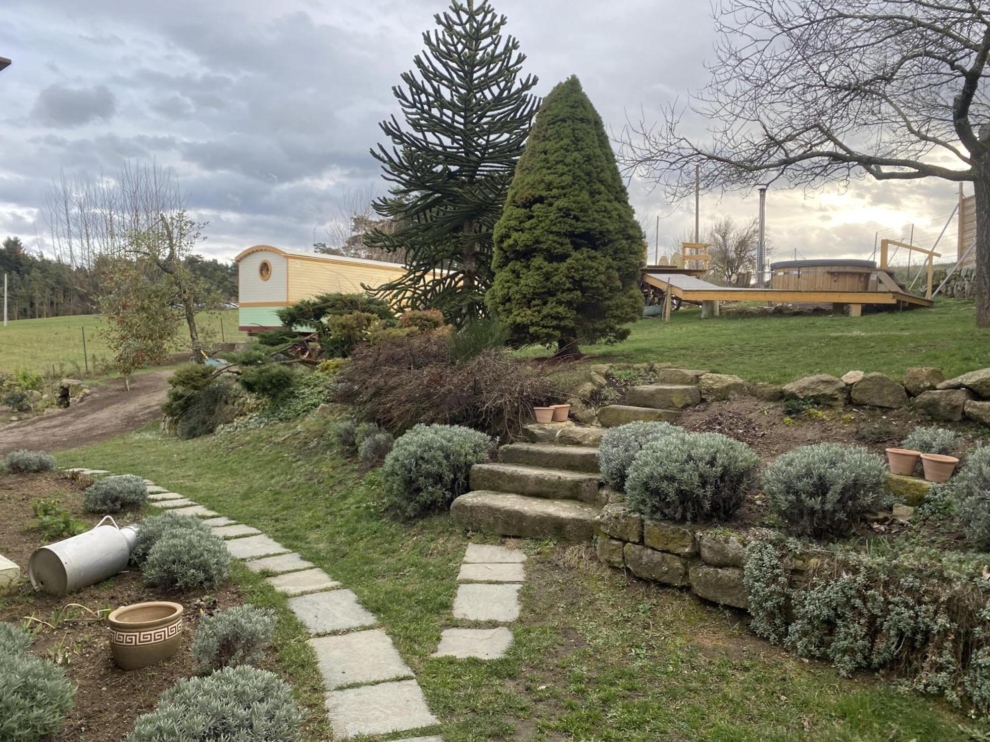 Chez Sophie Et Gilles Panzió Monistrol-sur-Loire Kültér fotó